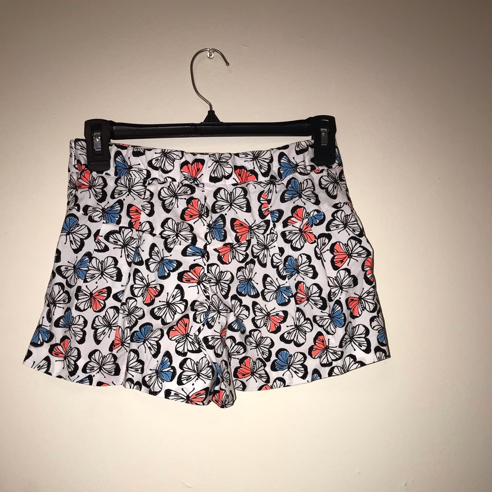 Shorts - Picture 2 of 3
